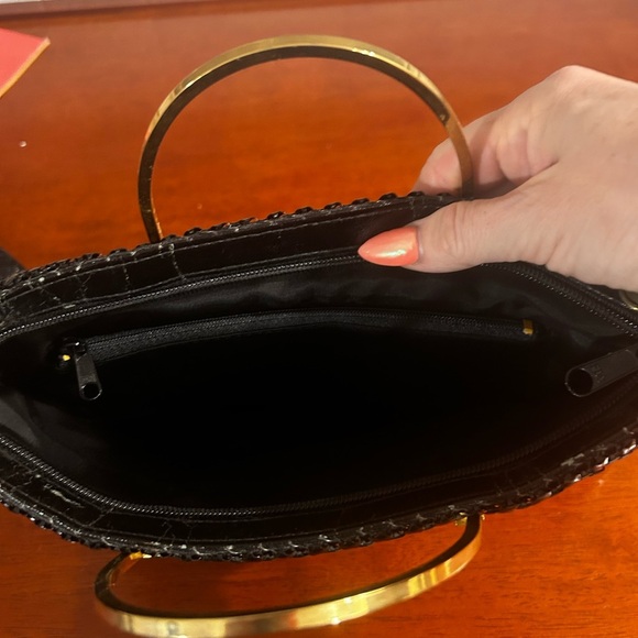 Black chainmail clutch with Gold Accents and matching wallet - Picture 5 of 11